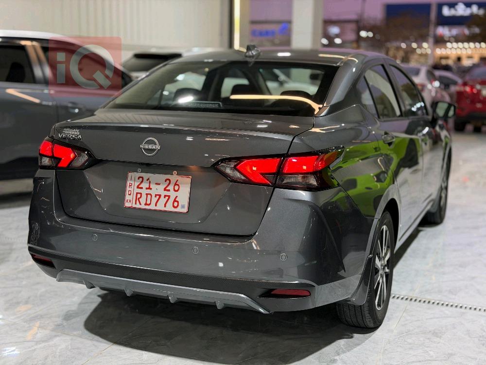 نیسان ڤێرسا